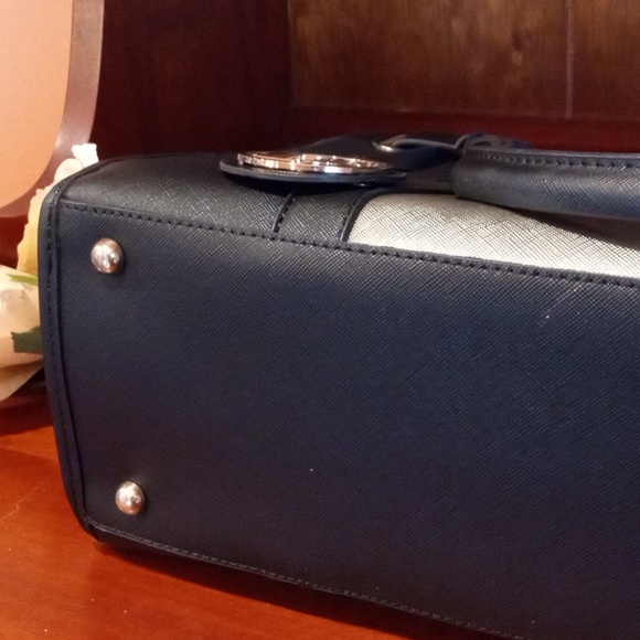 👜 Dasein Purse - large tote black and grey with silver - Picture 10 of 11